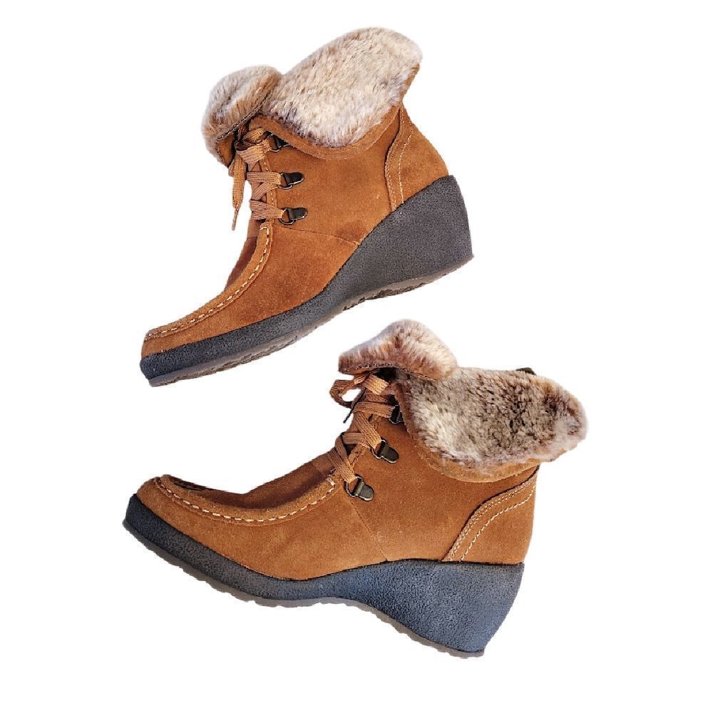 Isotoner Vanessa Brown Suede Lace Up Faux Fur Lined Wedge Booties SZ 7.5 Comfort